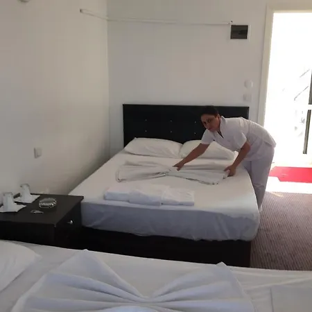 Arslanturk Ada Buti̇k 汽车旅馆 2*