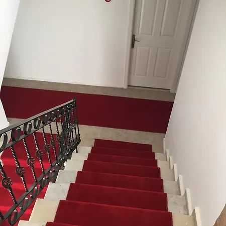 汽车旅馆 Arslanturk Ada Buti̇k 库萨达斯