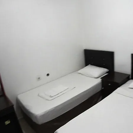 汽车旅馆 Arslanturk Ada Buti̇k