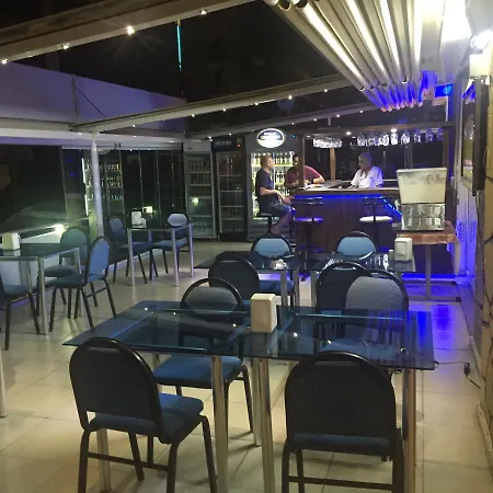 Arslanturk Ada Buti̇k Kusadası