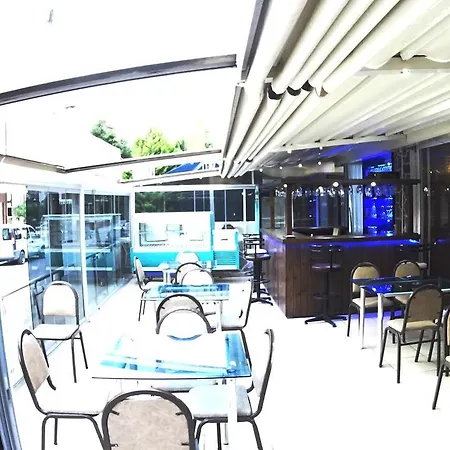 Arslanturk Ada Buti̇k Motell Kusadası